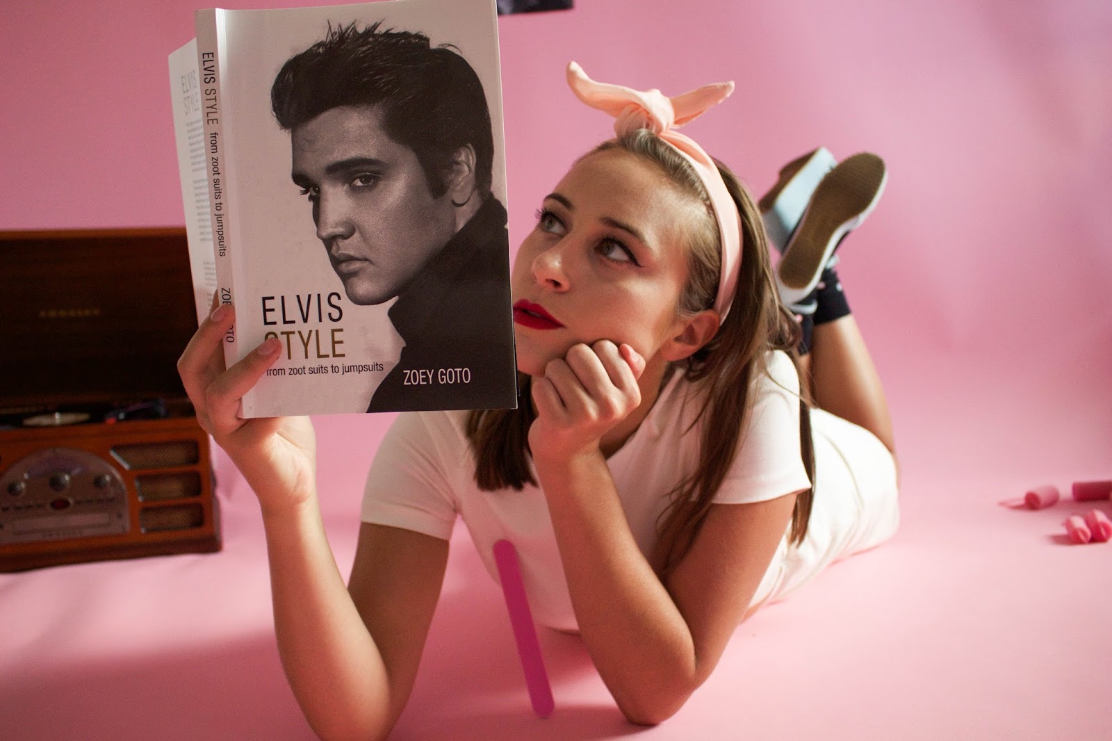 Elvis Presley, The King of Rock 'n Roll, vintage, style, retro, nostalgic girl, fashion blogger, screenwriting, filmmaking, elvis, fashion, 1960s, 1950s, culture,
