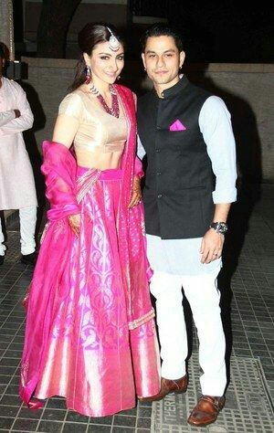 20 Indian Wedding Reception Outfit Ideas For The Bride Bling Sparkle