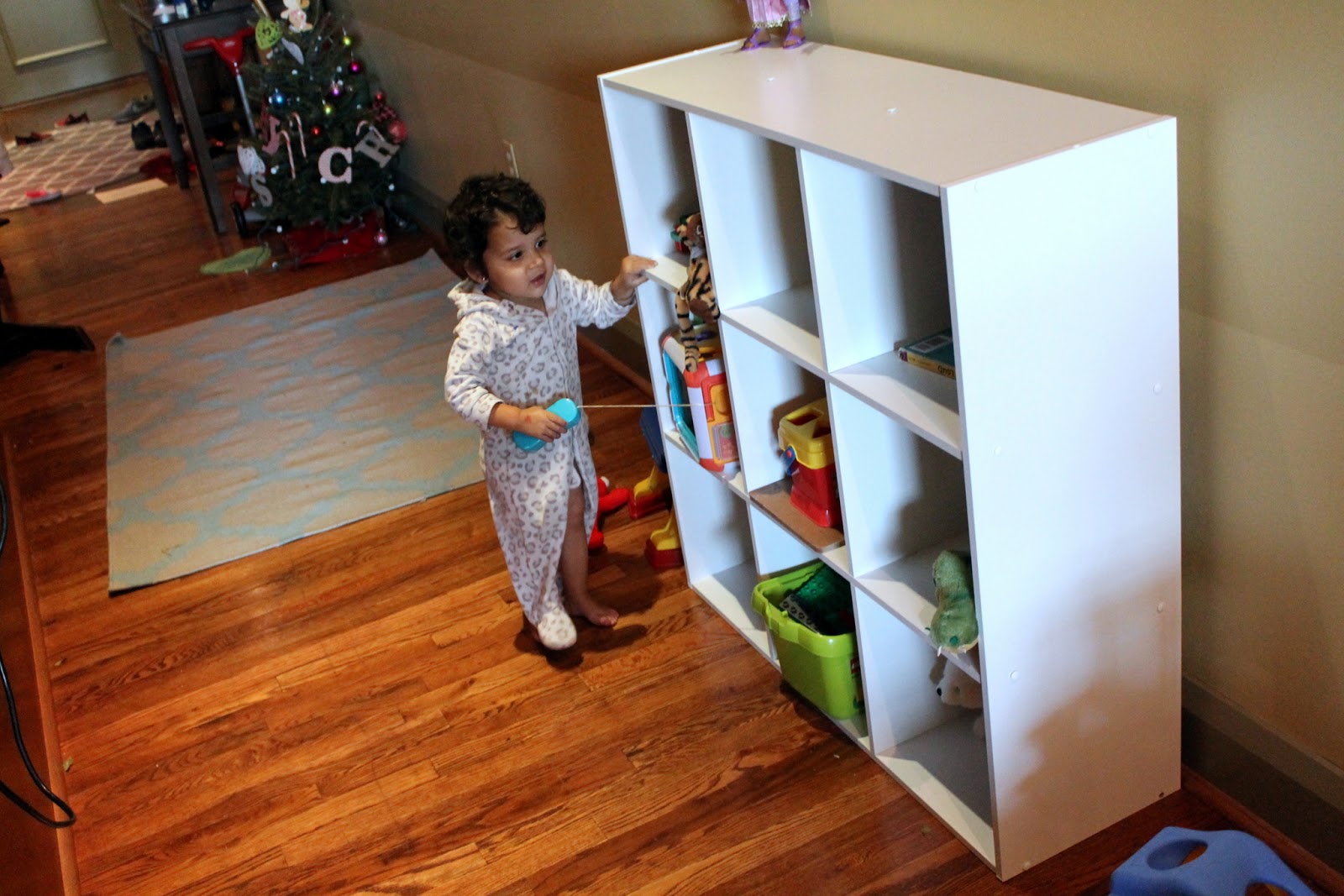 Rainbow Scrapbooks CHALKBOARD OBSESSION TARGET FURNITURE DIY PAINT