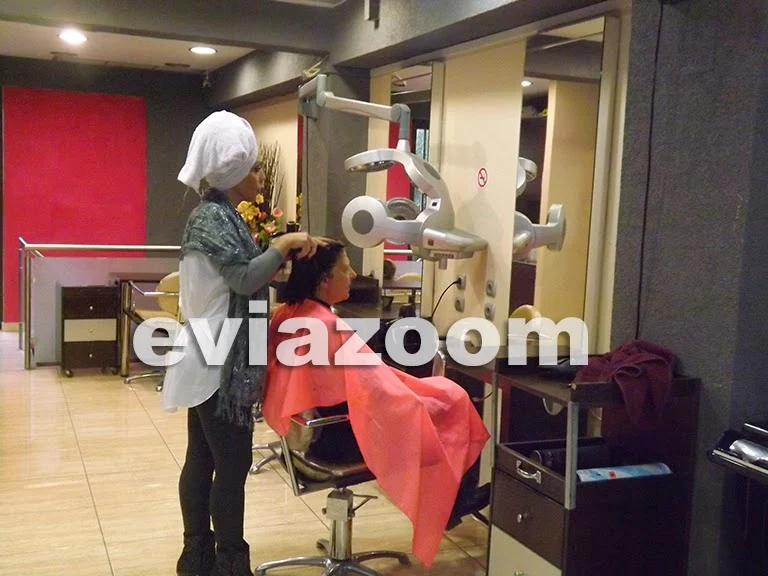 Χαλκίδα: Φτιάχτε τα μαλλιά σας για τις γιορτές - Το κομμωτήριο "NS HAIR STUDIO" ψαλιδίζει περισσότερο τις τιμές! (ΦΩΤΟ)