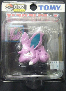 Nidoran Male Pokemon figure Tomy Monster Collection black package series