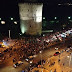 Ολη η Ελλάδα στους δρόμους!Δείτε βίντεο  από τους πανηγυρισμούς στο Λευκό Πύργο