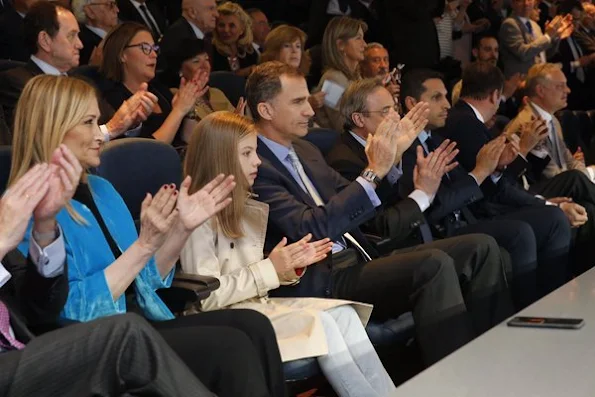 King Felipe and his daughter Infanta Sofía  watched Champions League semi final match at Santiago Bernabéu Stadium in Madrid. Champions League semi final match Real Madrid and Manchester City