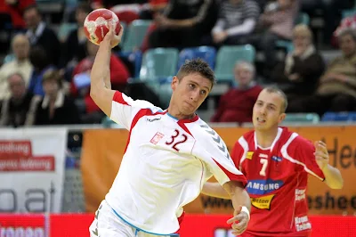 Bola Tangan (handball)