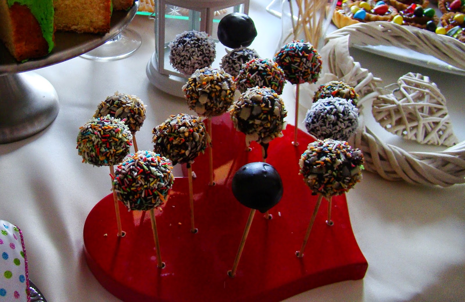 MojaKuchniaMalutka i reszta domu Cake pops z maszynki
