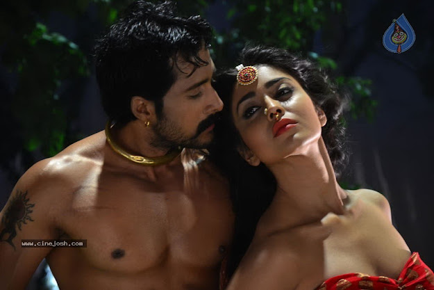 Shriya saran close up with hero -  Shriya Saran Super hot photos from new movie Chandra
