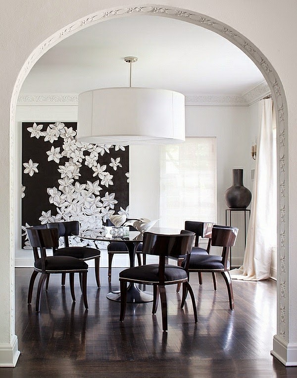 Large pendant lights in the dining room