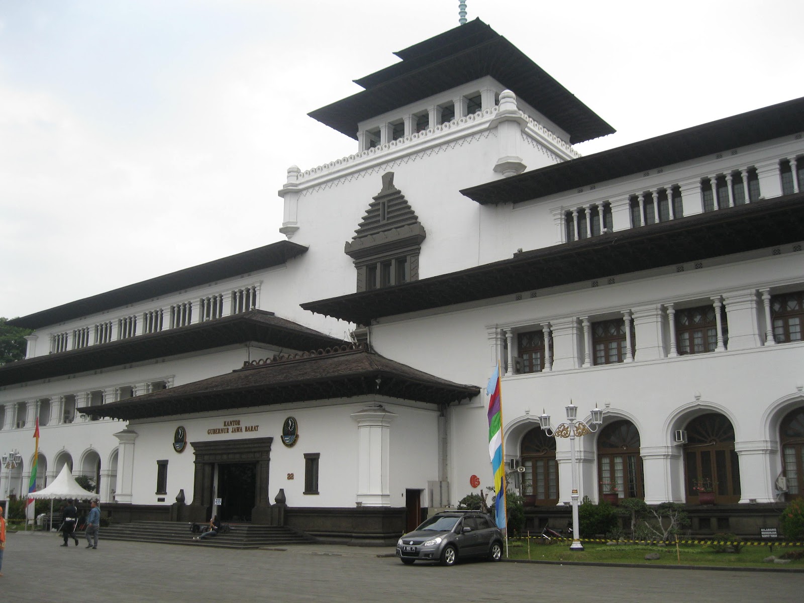 &quot;ALL ABOUT BANDUNG&quot; Uchan Ahmad