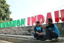 Landmark Jatipohon Indah Diburu Pecinta Foto