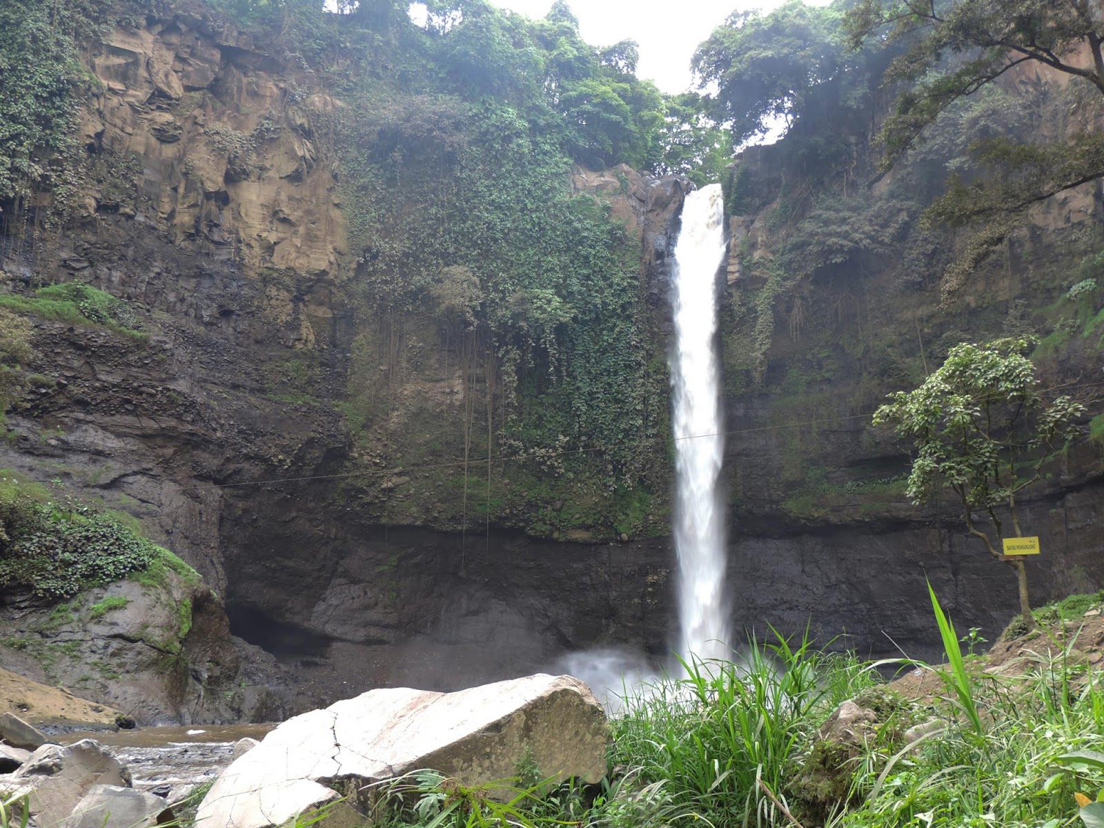 Wisata Ke Coban Baung - SiswaPelajar.com