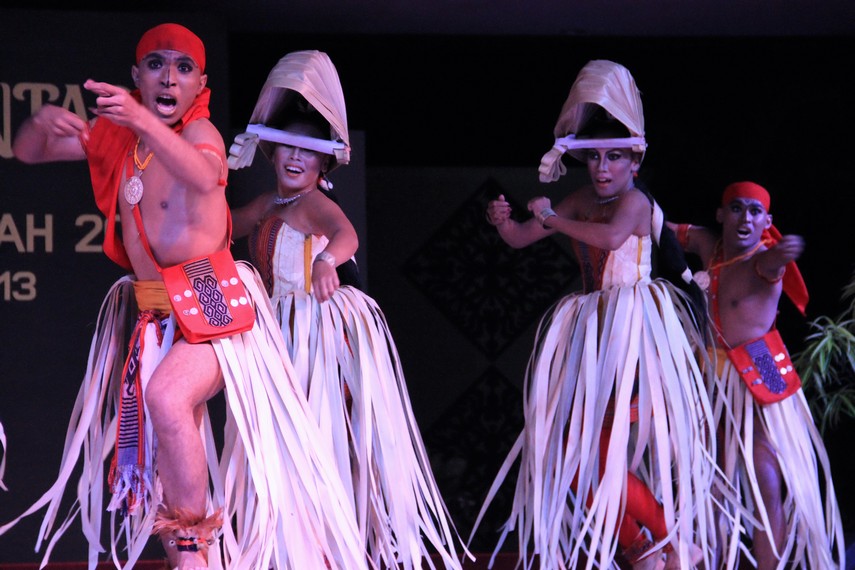 Tari Atoni Meto, Tarian Tradisional Dari Nusa Tenggara ...