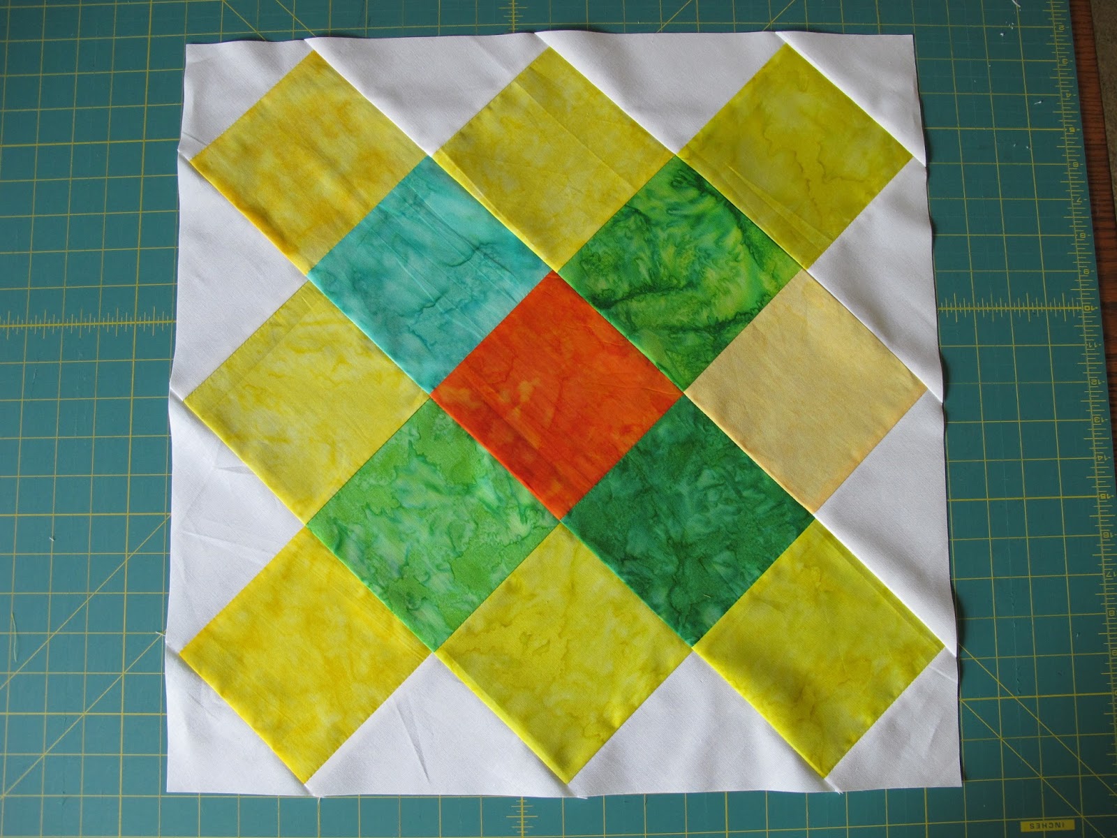 modern-cozy-giant-granny-square-quilt-block-tutorial