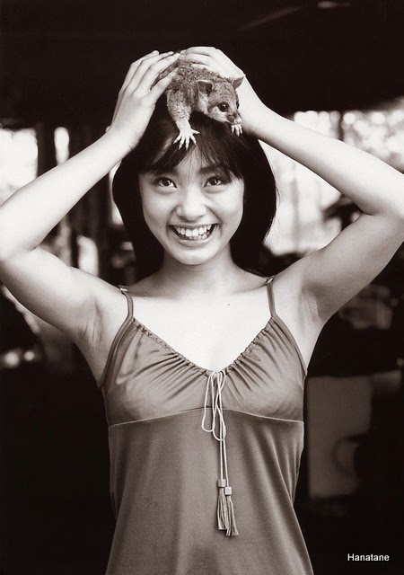 Hanatane Music 晴れのち雨 のち晴れ 写真集 上戸彩 Hanatane Music 晴れのち雨 のち晴れ 写真集 上戸彩