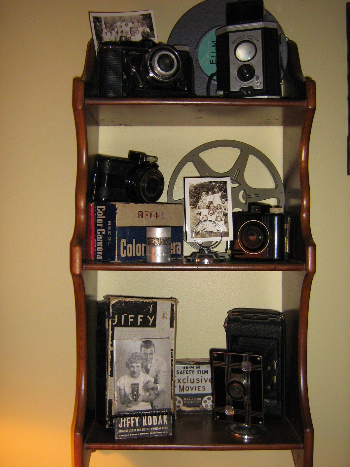 Vintage Values Cameras and Photos from the Past