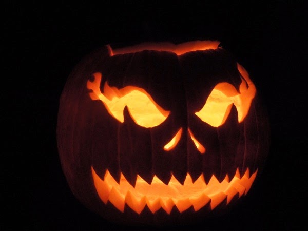 Carved Halloween pumpkin idea