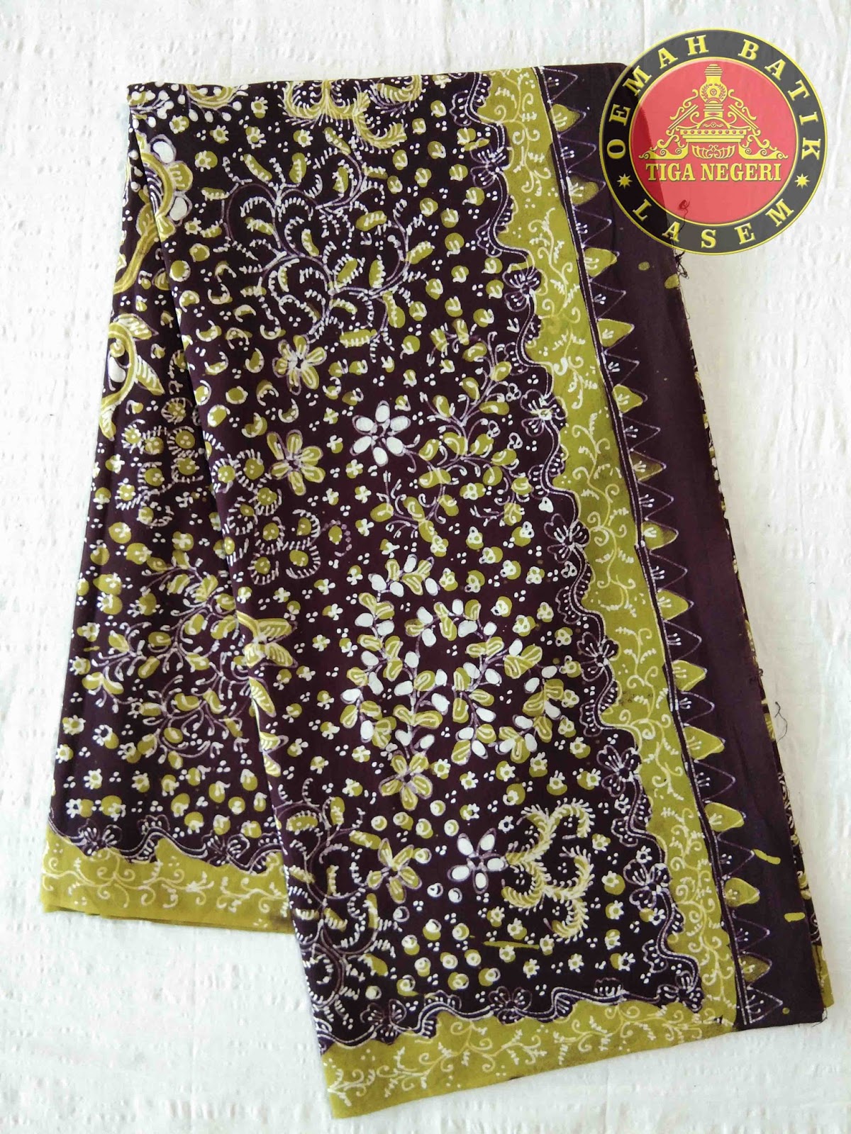 Oemah Batik Lasem Batik tulis lasem aseman adalah batik tulis lasem yang motifnya mengendapkan stailisasi ornamen flora asam khususnya keunikan daun asam READY STOK