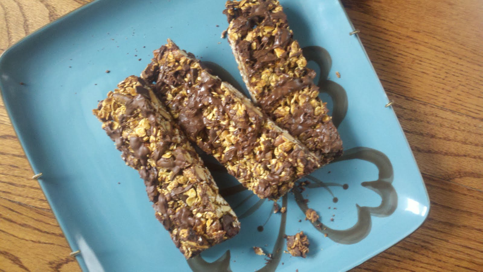 Chewy Nutella granola bars