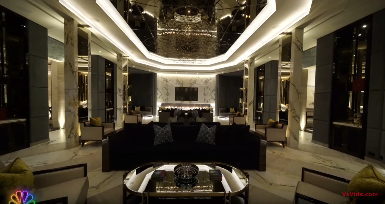 20 Photos vs. Inside Drake’s $100M Mega-Mansion Designer’s GIANT House | Secret Lives Of The Super Rich 20 Photos vs. Inside Drake’s $100M Mega-Mansion Designer’s GIANT House | Secret Lives Of The Super Rich