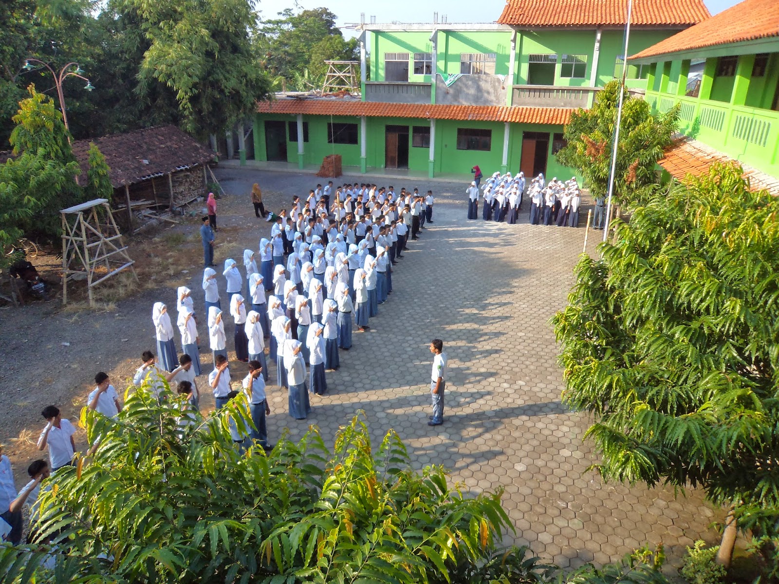 FOTO KEGIATAN SEKOLAH ~ MA Darussa'adah Rowosari Kendal