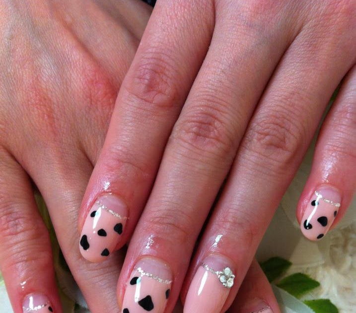 ♥Cute Nail Designs♥: Dalmatian Pattern Nails by Ayano