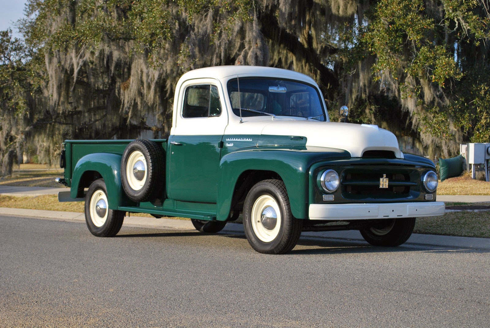 All American Classic Cars: 1954 IHC International R100 1/2 Ton Pickup Truck