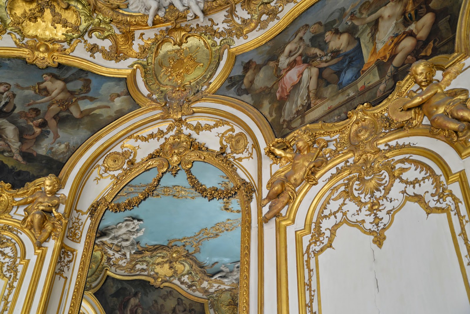 отель де субиз. рококо 18 век. рококо рокайль 18 век. рокайль рококо. стиль рококо 18 века.