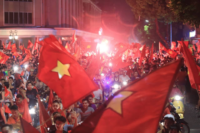 Vietnam streets overflow as football fans go to town over Asian Games history