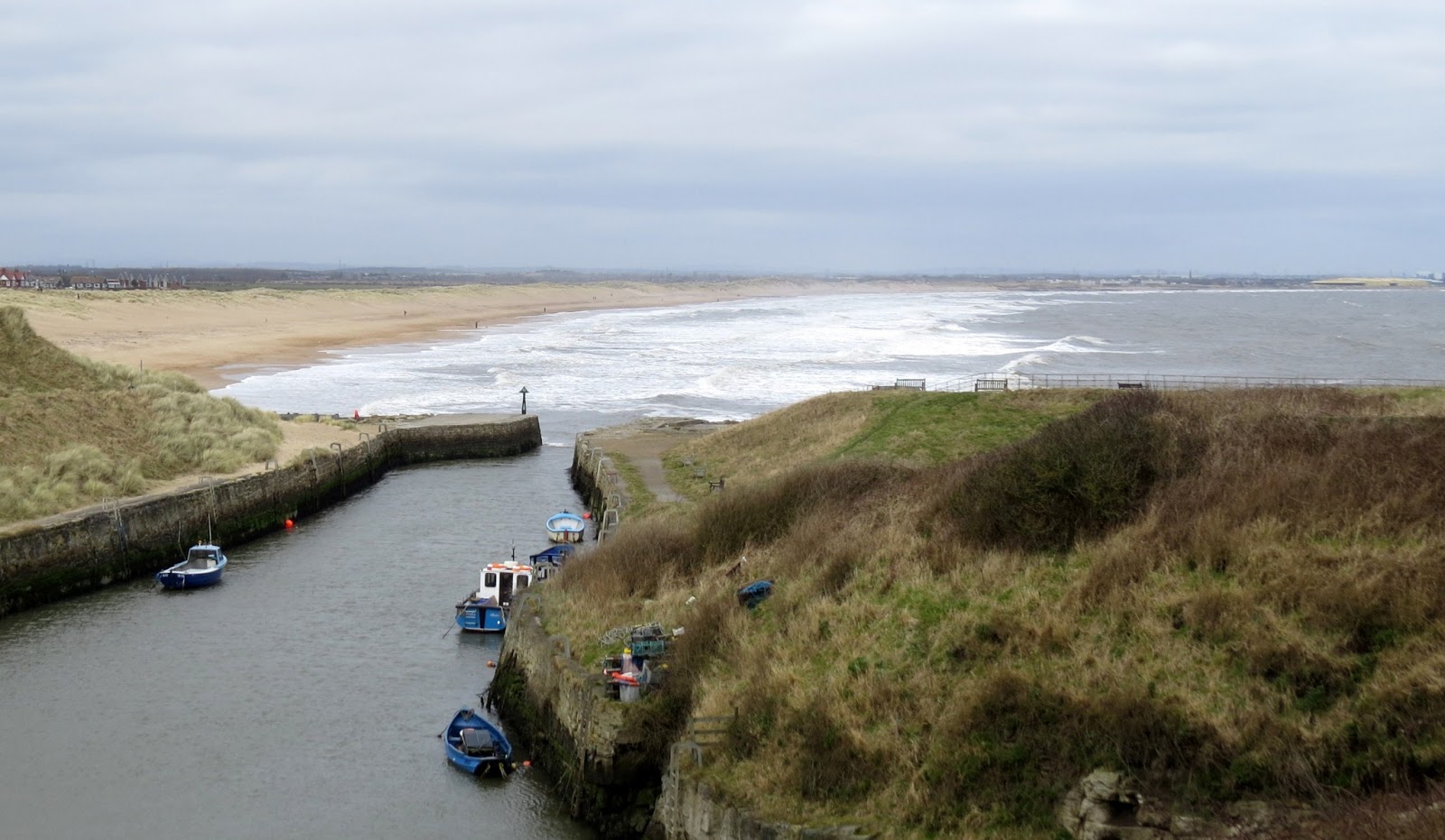 Grandma P's Ramblings Through Life Seaton Sluice and Lighthouse.