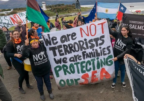 There were demonstrations against Norwegian aquaculture in Puntas Arenas
