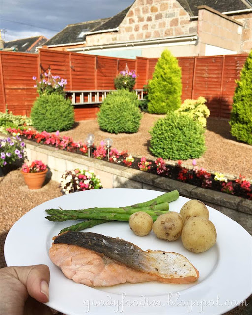 GoodyFoodies Recipe Pan fried salmon fillet with new potatoes and