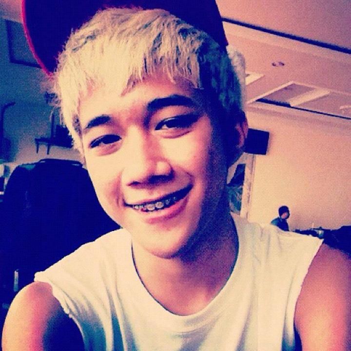 Dina Karisma Dewamoela Prasetya Profil Biodata Lengkap