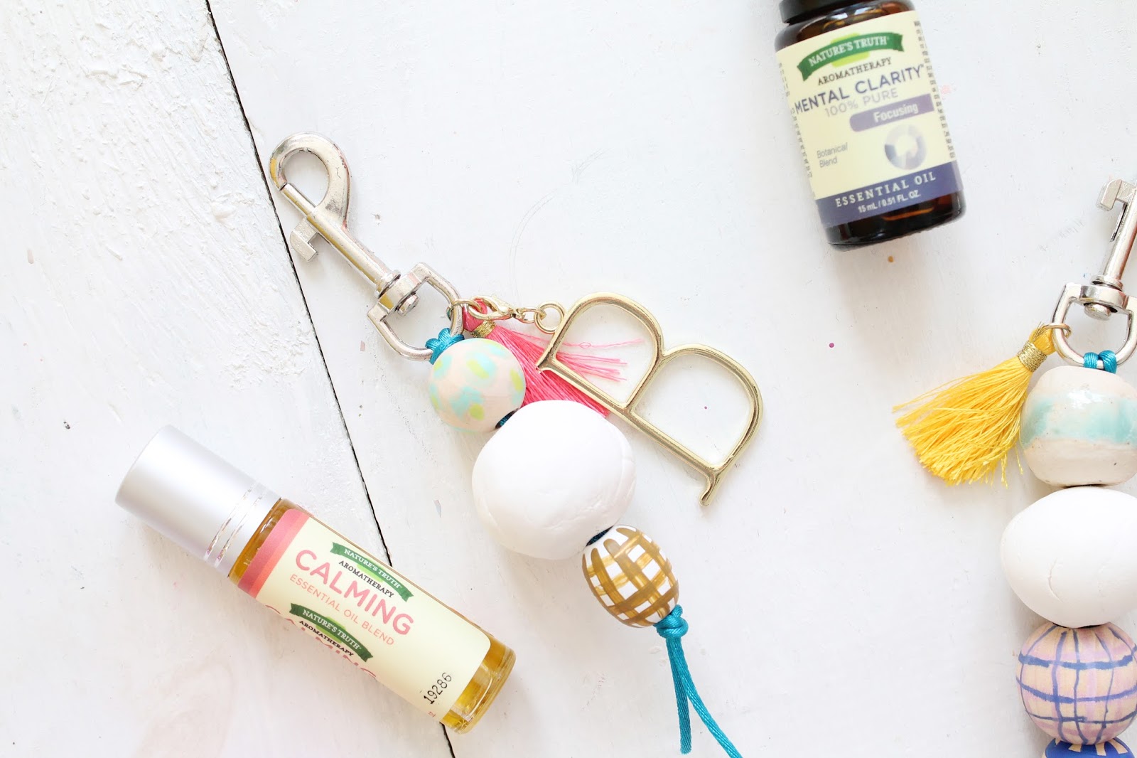 DIY Diffuser Keychains with Nature's Truth Essential Oils LINDSEY CRAFTER