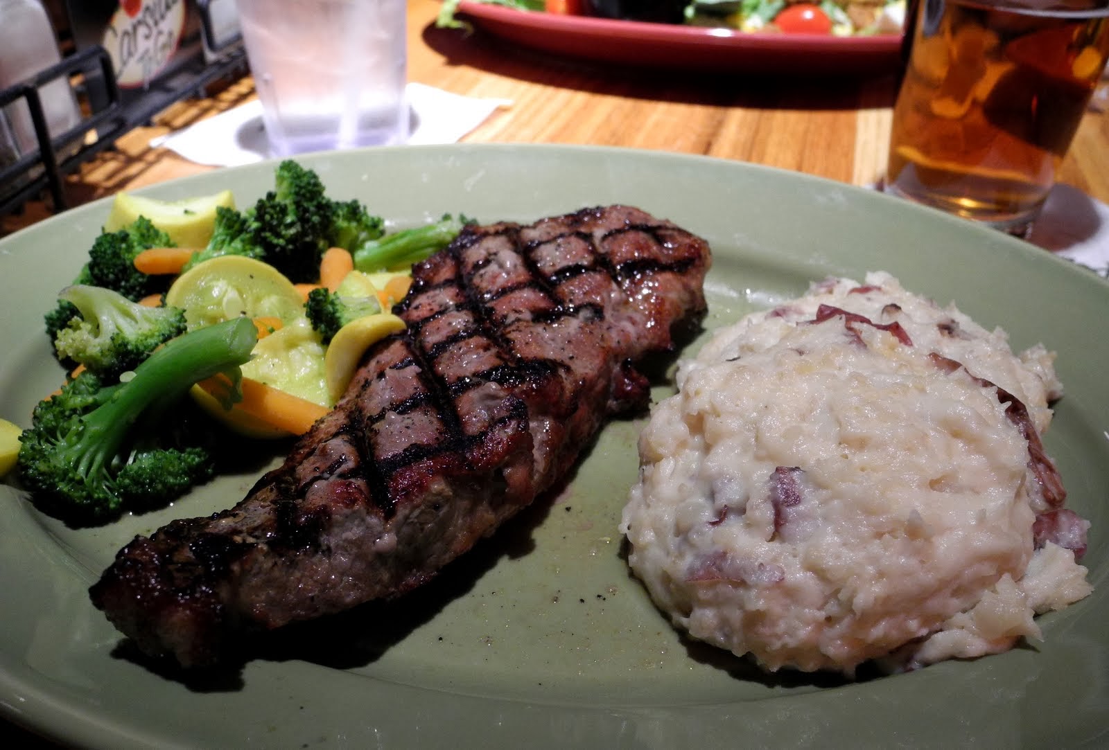 Applebee's, Riverhead Eating Without Moving