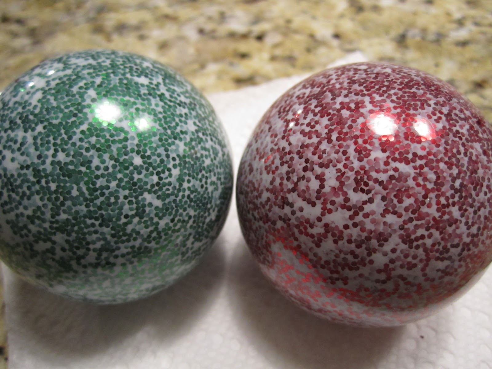 SJeanS Glittery Ornaments using Mod Podge