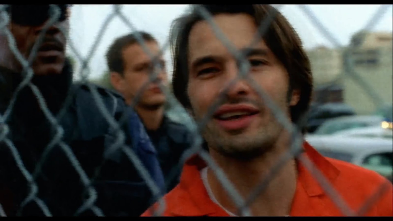 предлагает 100 миллионов. оливье мартинес спецназ города ангелов. спецназ города ангелов я дам 100 миллионов долларов фильм. фильм предложил 100 миллионов долларов тому кто вытащит его из тюрьмы. оливье мартинес swat.