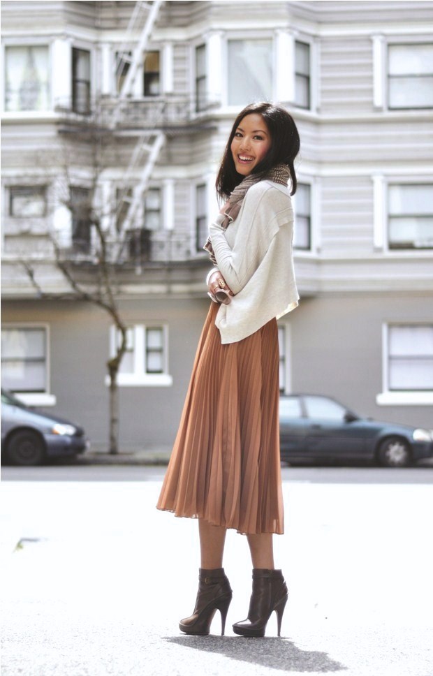 Weekend Wear: Pleated Skirt – 9to5chic