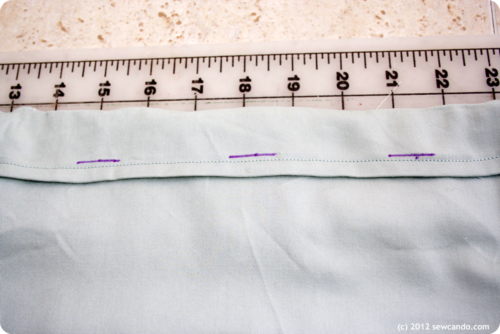 Sew Can Do: Luxury On A Dime: The Getting Gathered Pillow Tutorial