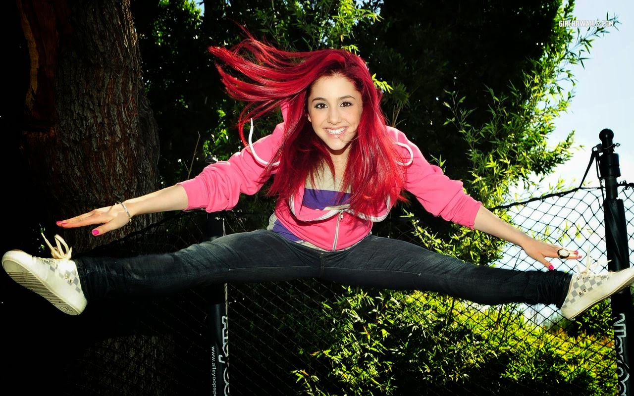 Ariana Grande In Victorious TV Serial American Singer, Actress and