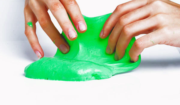 How to Make Slime with Laundry Detergent - DIY Candy