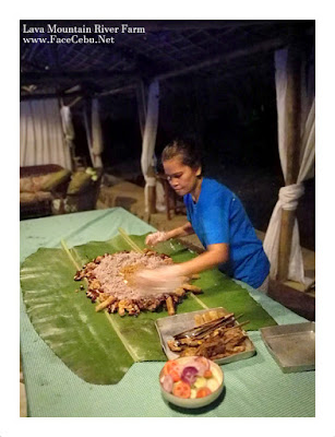 Nanay doing the Boodle dinner for the Bloggers