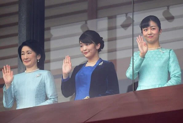 Emperor Naruhito, his wife Empress Masako, Crown Princess Kiko, Princess Mako, Princess Kako, Emeritus Akihito and Empress Emerita Michiko