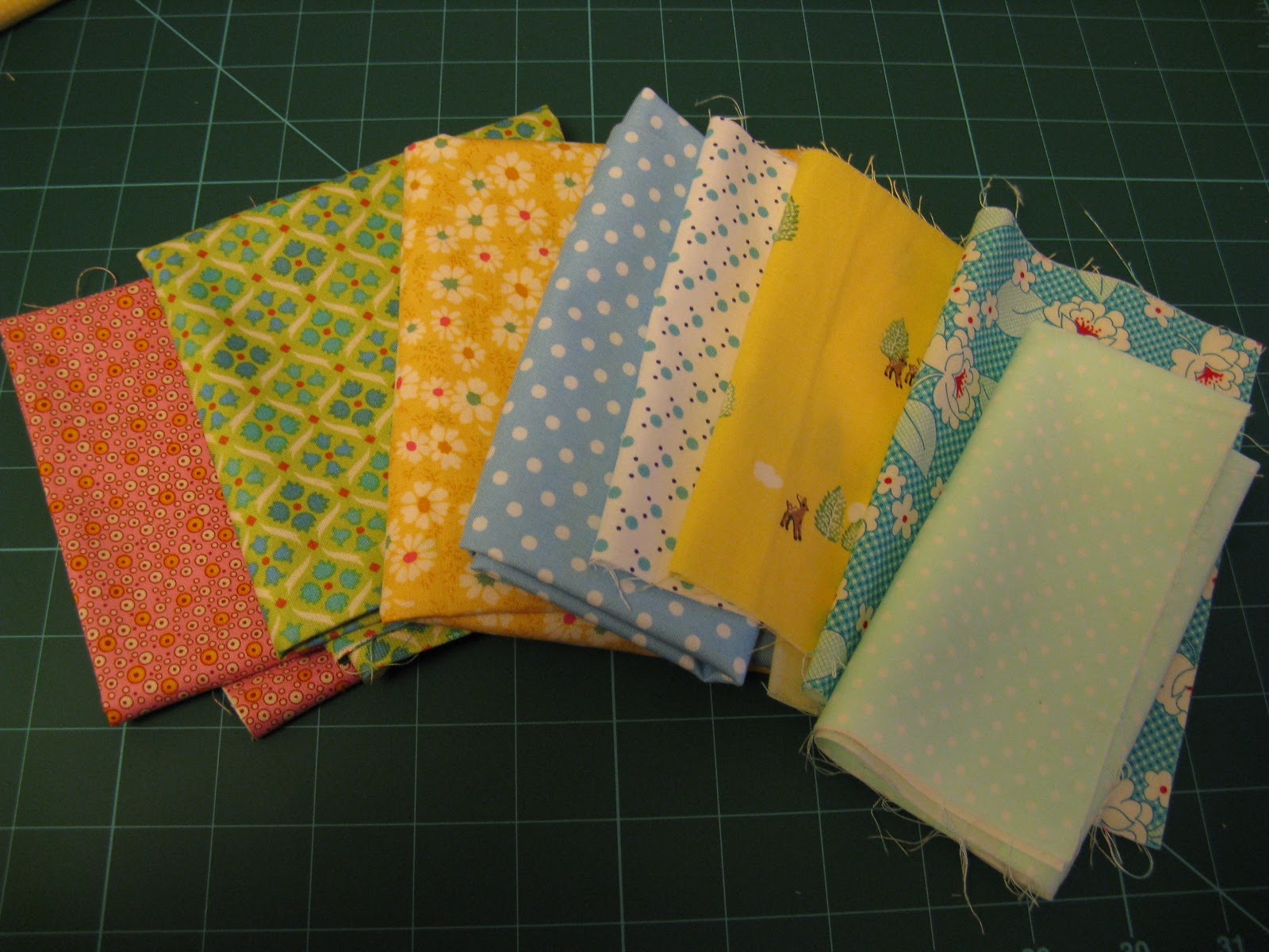 The Anything Goes Quilt Bee: November block - Cheyenne block pattern