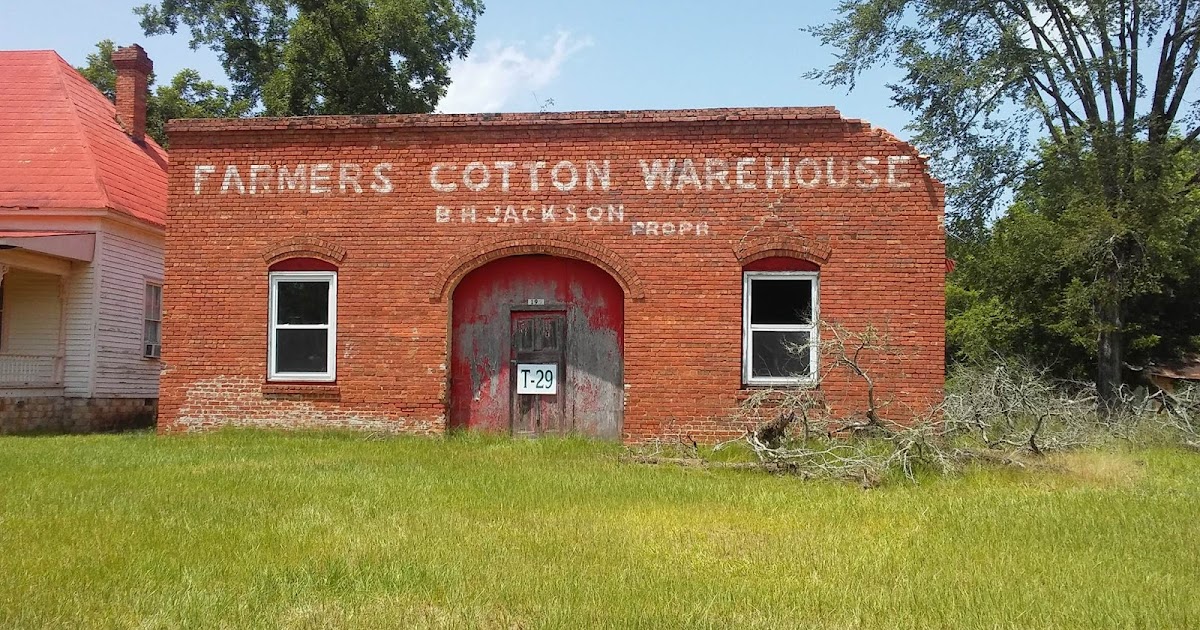 Farmer's Cotton Warehouse in Toomsboro