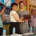 Recibe alcaldesa de Casas Grandes un reconocimiento