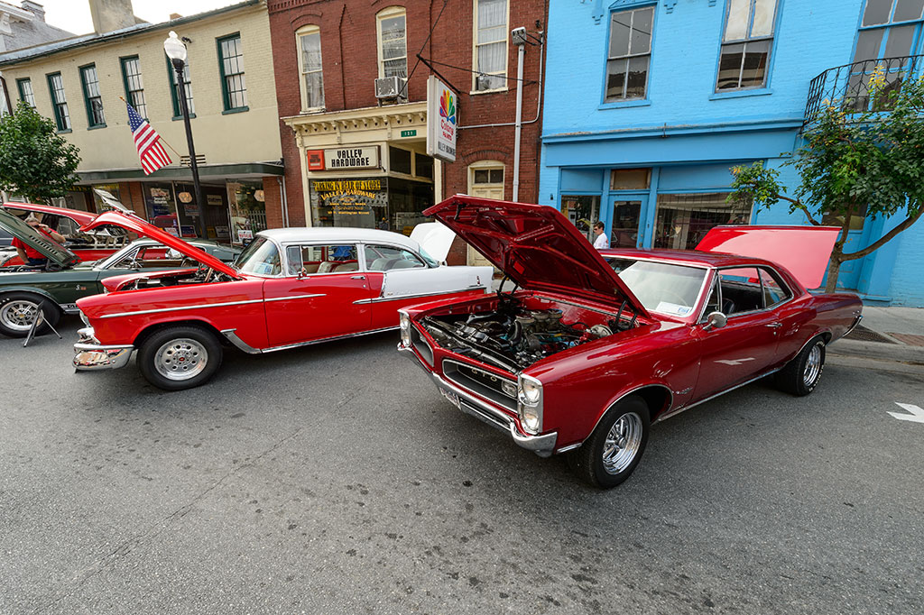 Bubba's Garage Charles Town Car Show Photos