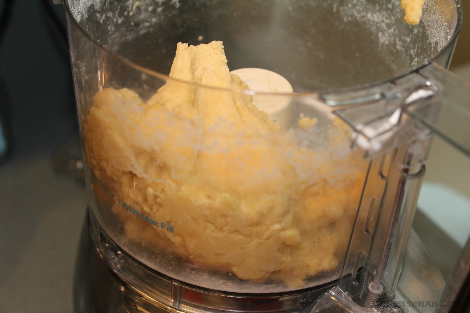 The Freshman Cook Stuffed Ravioli with Alfredo Sauce / SundaySupper