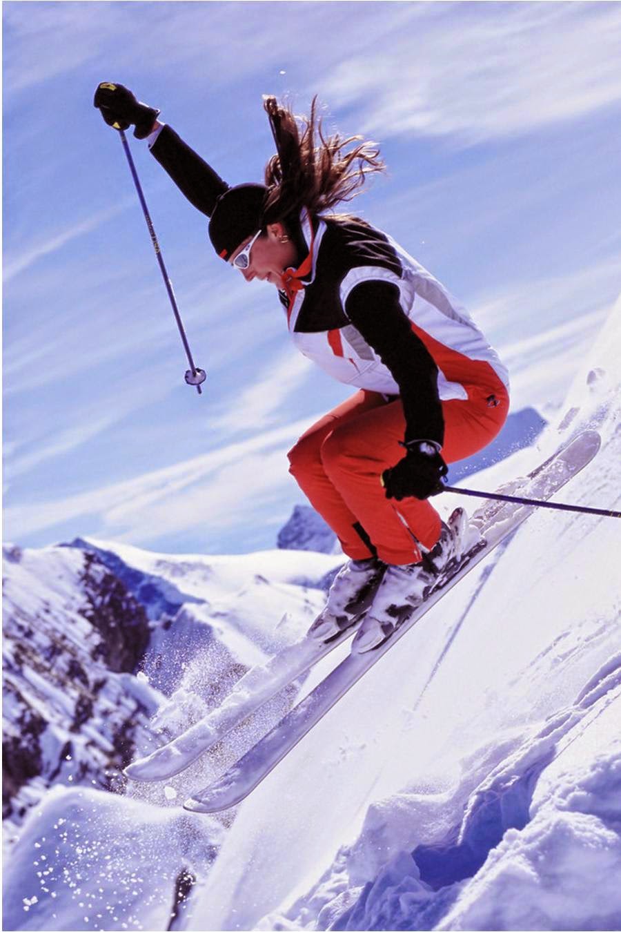 Ski trip. Лыжница. Эстетика лыжницы. Лыжница картинка. Фотосессия на лыжах.
