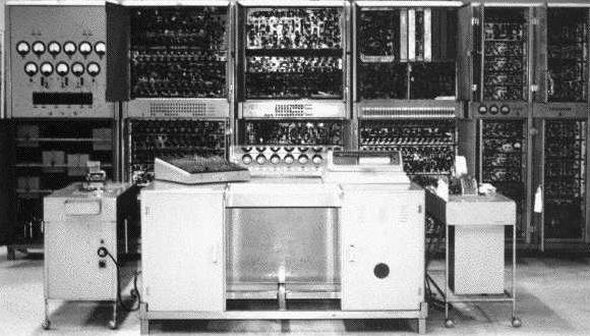 First Generation (1940 1956) Vacuum Tubes