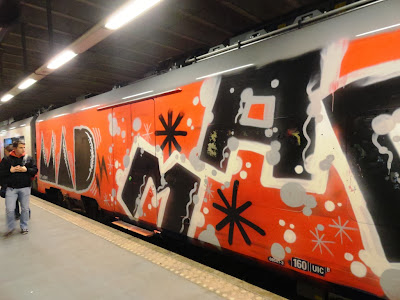 whole car train graffiti