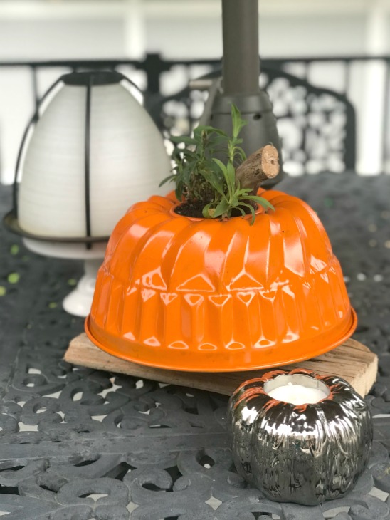 Repurposed Bundt Pan Pumpkin Planter